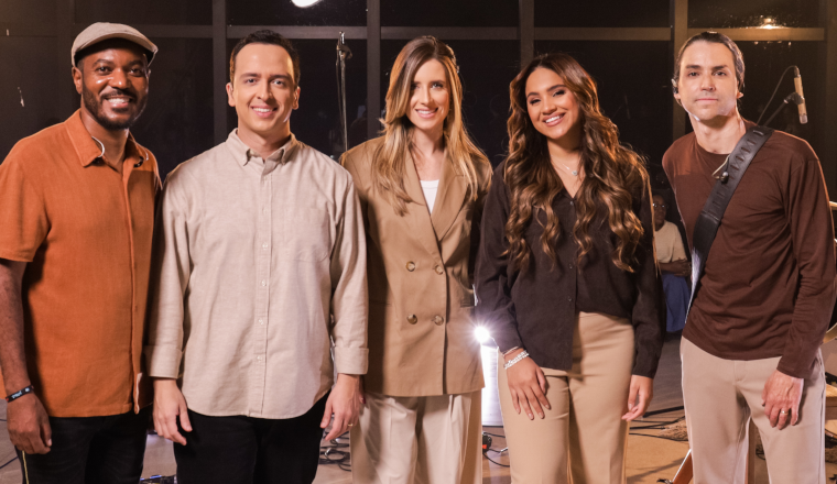 Pedras Vivas lança o single “Ele Transformou em Bênção” com a participação de Sarah Beatriz
