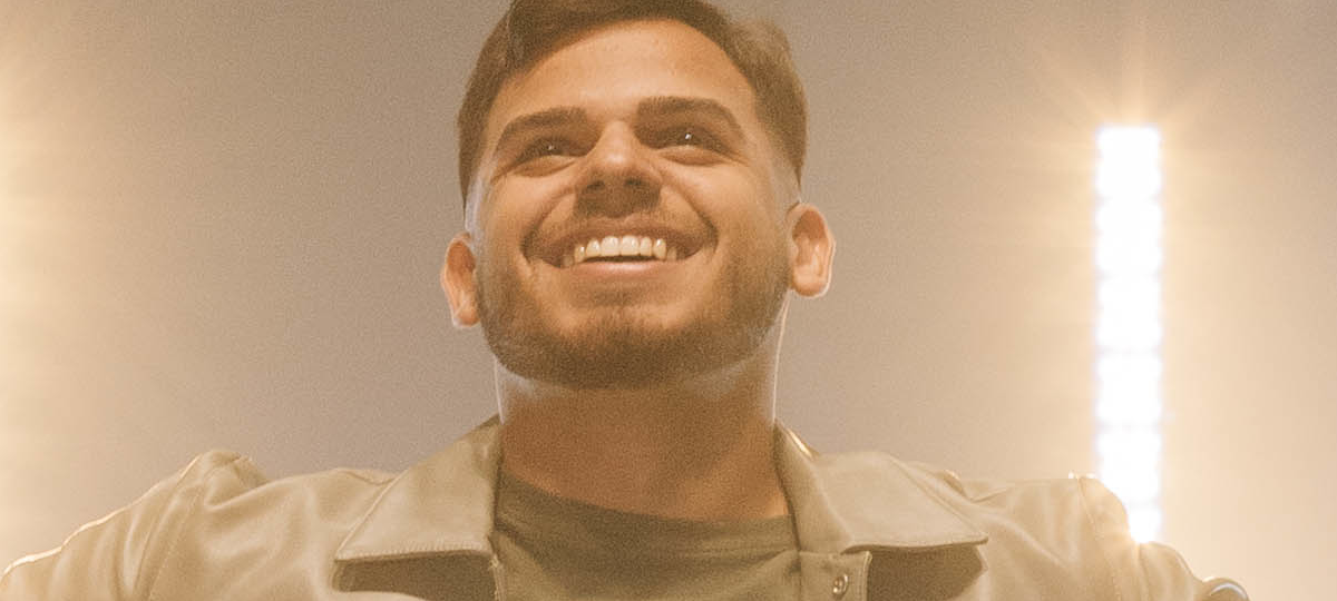 Davi Wichan apresenta a canção “Nunca Me Deixou” pelo selo Flyup Digital