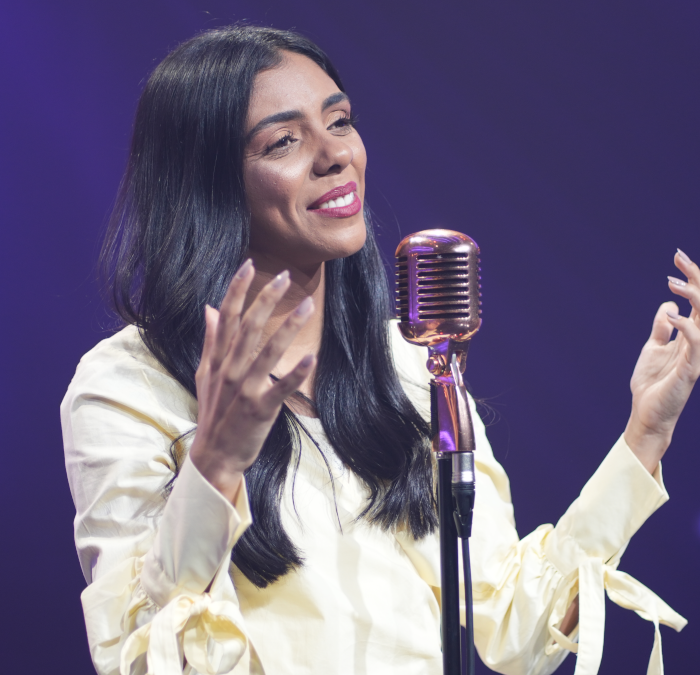 Aposta da Louvor Eterno, Tawany Camargo lança a canção “Quero Adorá-lo”