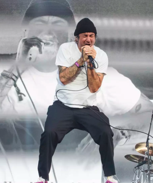 Deftones comenta Private Music, planos para o Brasil e o legado de Eros