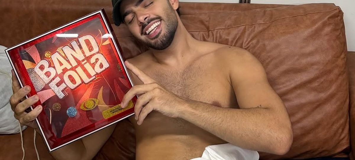 Pedro Sampaio quebra barreiras e leva Troféu Band Folia de “Hit do Verão” para fora da Bahia.