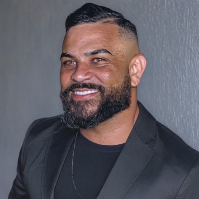 MC Livinho se destaca entre os artistas brasileiros em meio ao crescimento da música urbana no YouTube