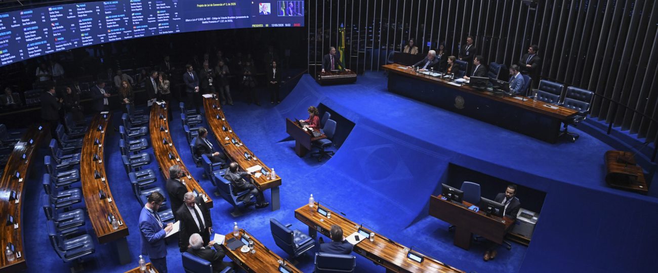Azambuja e Pollon lideram disputa por vagas no Senado de MS em 11 de maio de 2026