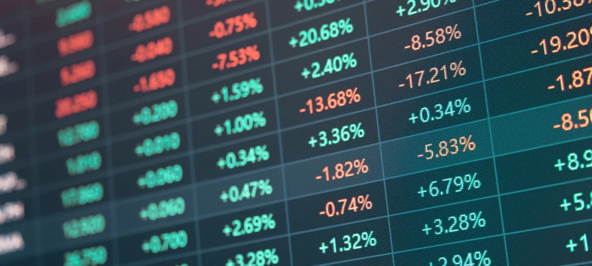 Ibovespa avança 1,77% impulsionado por ambiente externo positivo