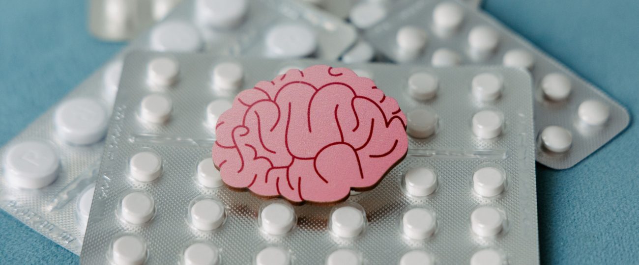 Novo tratamento experimental inibe gene e diminui proteína associada ao Parkinson em humanos